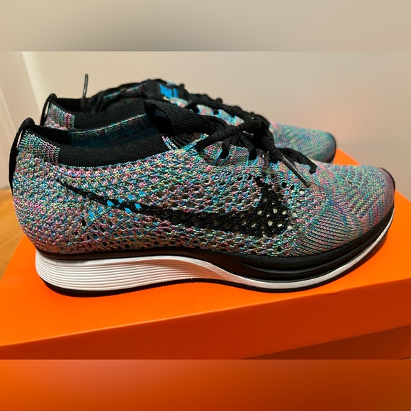 BNIB RARE Nike Flyknit Racer Multicolor Unisex Running Shoe Mens 4.5 Wmns 6 - Picture 8 of 8